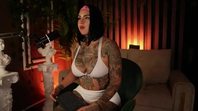 Image 4 of _kleo_ Stream on Chaturbate on 1 month ago