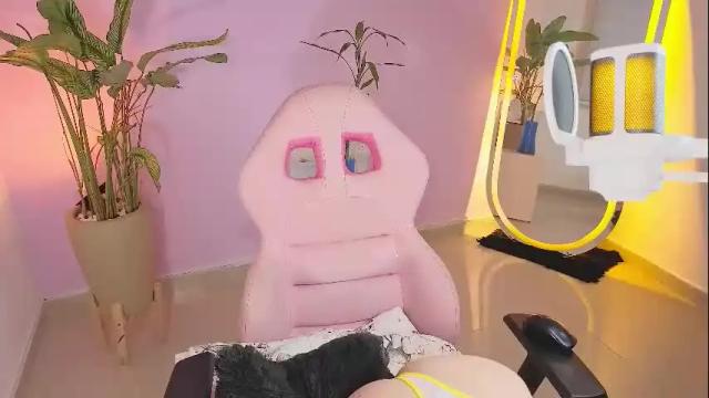 Image 3 of _kylie_miller1 Stream on Chaturbate on 26 days ago