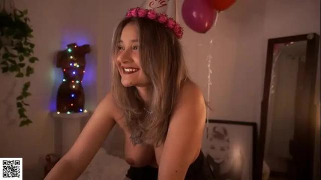 Image 4 of _lady_di Stream on Chaturbate on 2 months ago