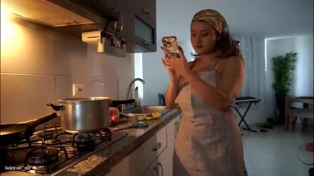 Image 6 of _lady_di Stream on Chaturbate on 2 months ago