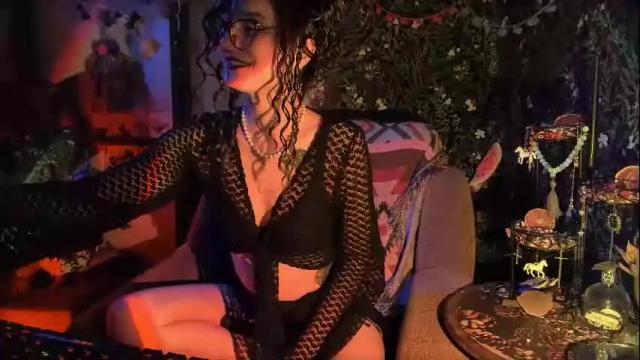 Image 3 of _lady_luna_ Stream on Chaturbate on 9 days ago
