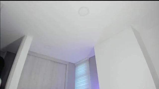 Image 3 of _lasuescun Stream on Chaturbate on 12 days ago