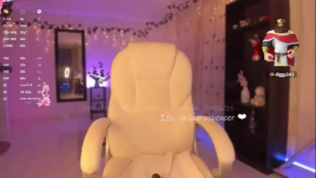Image 8 of _lauraspencer_ Stream on Chaturbate on 6 days ago