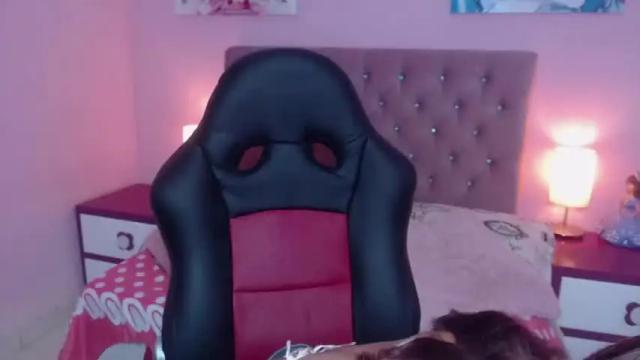 Image 4 of _lia_kitty Stream on Chaturbate on 16 months ago