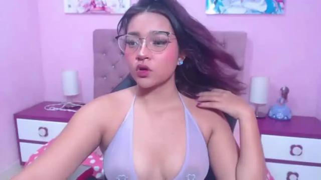 Image 3 of _lia_kitty Stream on Chaturbate on 16 months ago