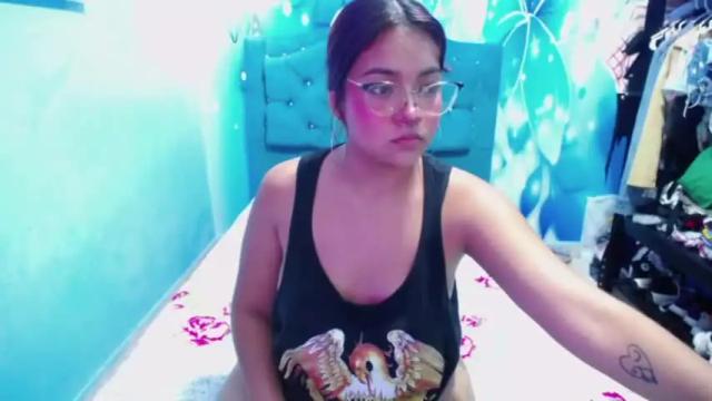 Image 12 of _lia_kitty Stream on Chaturbate on 16 months ago