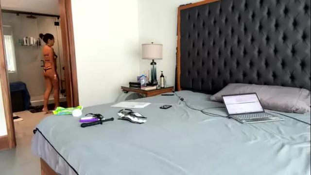 Image 3 of _littlewolfie_ Stream on Chaturbate on 1 month ago