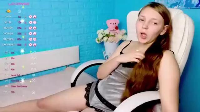 Image 6 of _liz_zi_ Stream on Chaturbate on 14 months ago