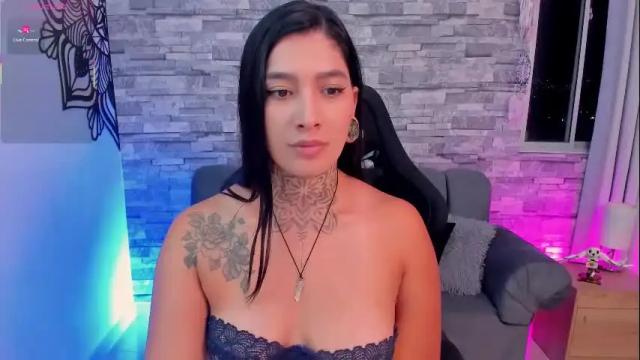 Image 7 of _louane_bour Stream on Chaturbate on 2 months ago