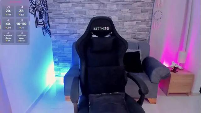 Image 2 of _louane_bour Stream on Chaturbate on 2 months ago