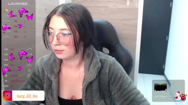 Image 4 of _lucy_liu Stream on Chaturbate on 16 months ago