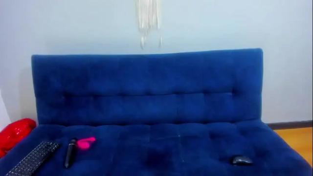 Image 3 of _lucysmith Stream on Chaturbate on 1 month ago