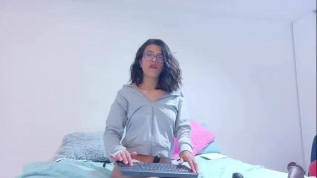 Image 10 of _lucysmith Stream on Chaturbate on 26 days ago