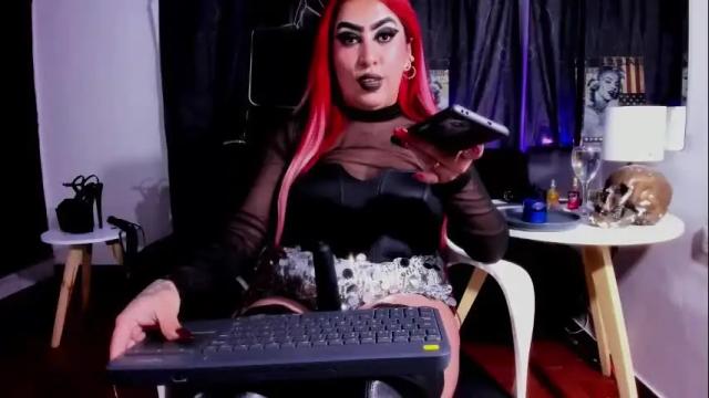 Image 3 of _luna_parisi Stream on Chaturbate on 1 month ago
