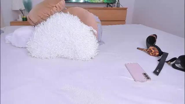 Image 7 of _lyna Stream on Chaturbate on 1 month ago
