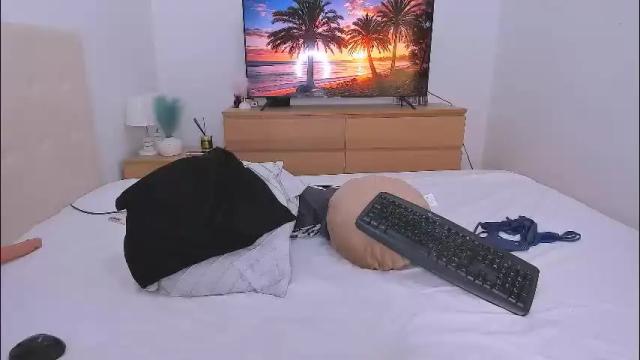 Image 12 of _lyna Stream on Chaturbate on 19 days ago