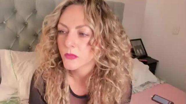 Image 4 of _madamemature_ Stream on Chaturbate on 14 months ago