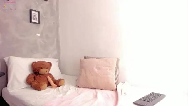 Image 8 of _maddiescott Stream on Chaturbate on 16 months ago