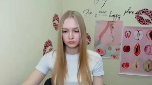 Image 12 of _mademoiselle_e Stream on Chaturbate on 2 months ago