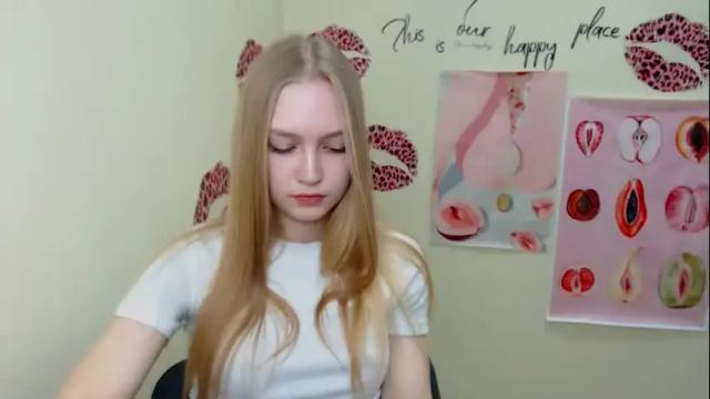 Image 7 of _mademoiselle_e Stream on Chaturbate on 2 months ago