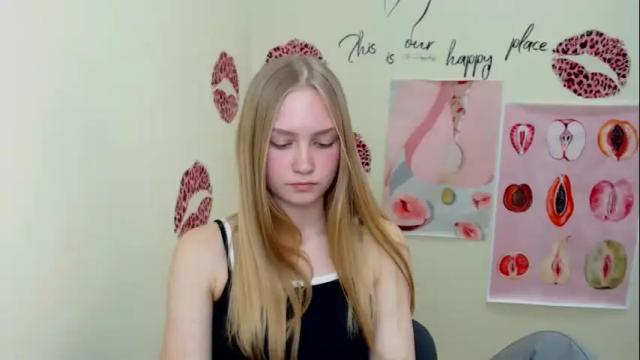 Image 10 of _mademoiselle_e Stream on Chaturbate on 1 month ago
