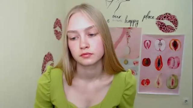 Image 10 of _mademoiselle_e Stream on Chaturbate on 1 month ago