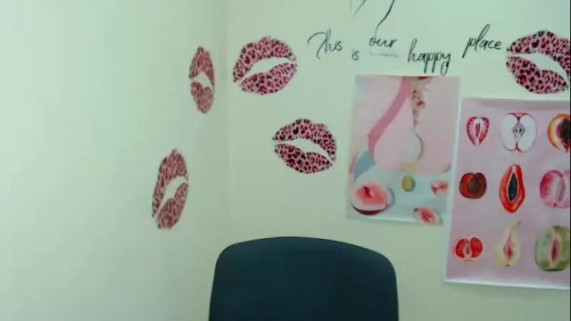 Image 2 of _mademoiselle_e Stream on Chaturbate on 1 month ago