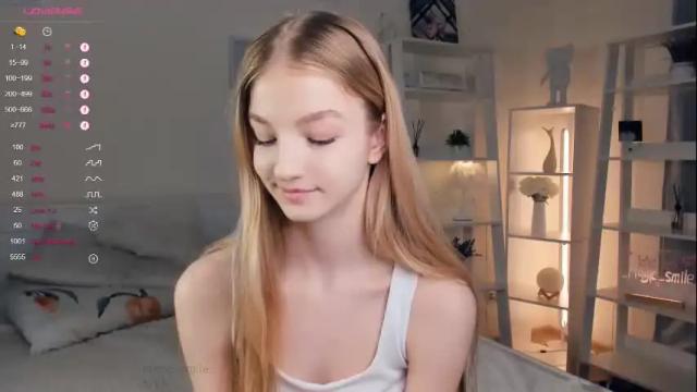 Image 3 of _magic_smile_ Stream on Chaturbate on 29 days ago
