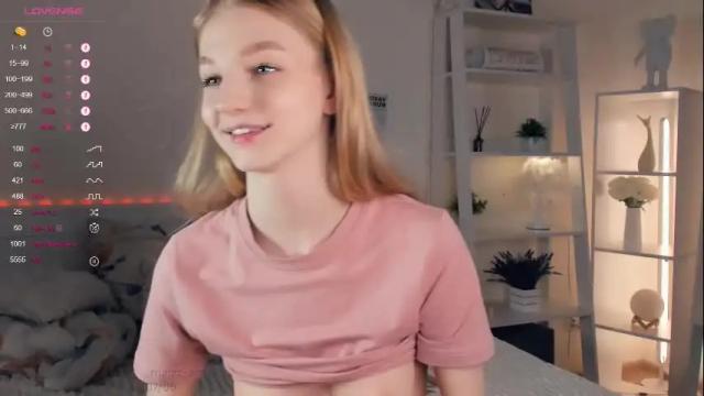 Image 12 of _magic_smile_ Stream on Chaturbate on 18 days ago
