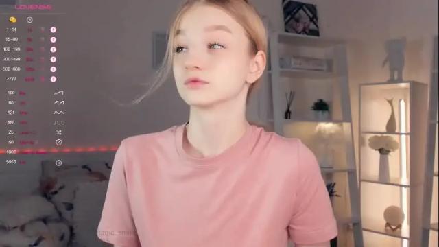Image 3 of _magic_smile_ Stream on Chaturbate on 18 days ago