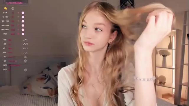 Image 2 of _magic_smile_ Stream on Chaturbate on 8 days ago