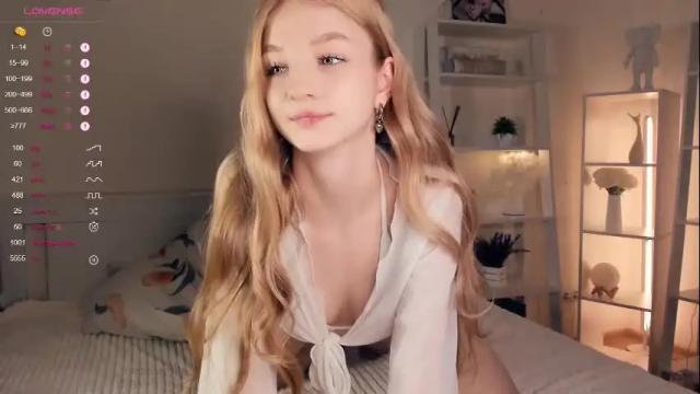 Image 7 of _magic_smile_ Stream on Chaturbate on 8 days ago