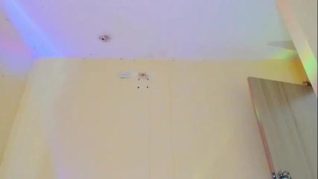 Image 2 of _maiahairy_ Stream on Chaturbate on 23 days ago