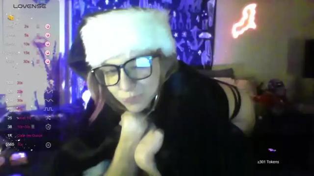 Image 8 of _makesucringe Stream on Chaturbate on 18 months ago