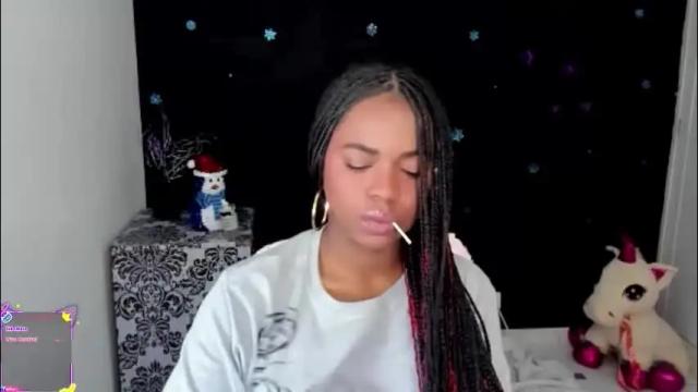 Image 2 of _marcela_22 Stream on Chaturbate on 1 month ago