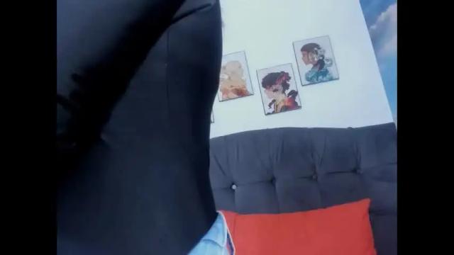 Image 8 of _mariana_1 Stream on Chaturbate on 3 days ago