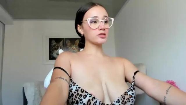 Image 8 of _mariand Stream on Chaturbate on 16 months ago