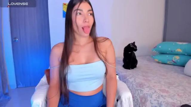 Image 2 of _marr_ Stream on Chaturbate on 18 months ago