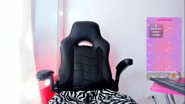 Image 8 of _megganjobs Stream on Chaturbate on 1 month ago