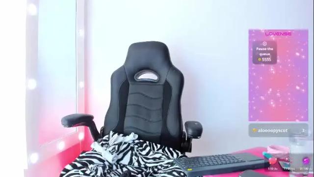 Image 3 of _megganjobs Stream on Chaturbate on 25 days ago