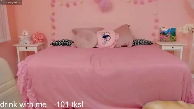 Image 3 of _miiia Stream on Chaturbate on 16 months ago