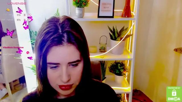 Image 3 of _mila__aa Stream on Chaturbate on 13 months ago