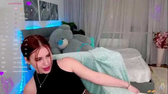 Image 2 of _mila__aa Stream on Chaturbate on 1 month ago