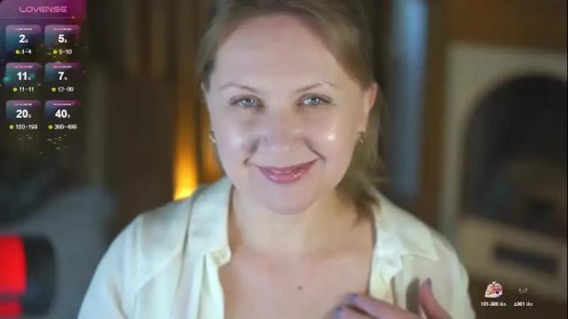 Image 10 of _million_dollarsmile Stream on Chaturbate on 1 month ago