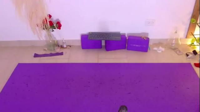 Image 11 of _miss_karoline Stream on Chaturbate on 2 days ago