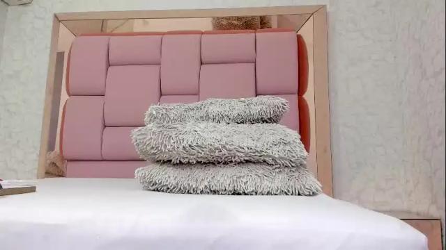 Image 4 of _molly_rosse_ Stream on Chaturbate on 12 days ago