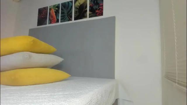 Image 2 of _molly_rosse_ Stream on Chaturbate on 15 days ago