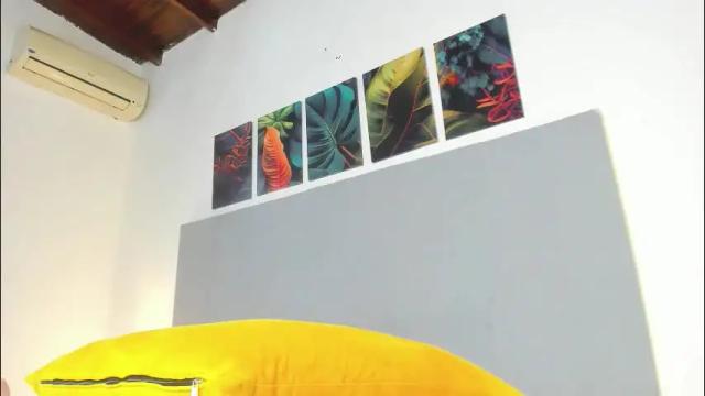 Image 4 of _molly_rosse_ Stream on Chaturbate on 8 days ago