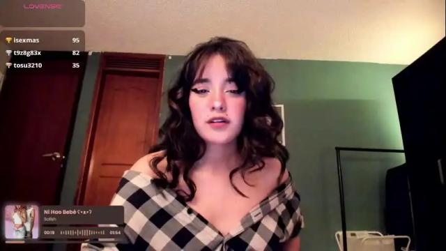 Image 6 of _moon_cake_ Stream on Chaturbate on 3 months ago