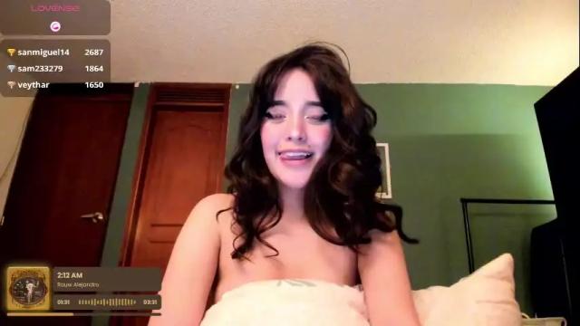 Image 12 of _moon_cake_ Stream on Chaturbate on 3 months ago